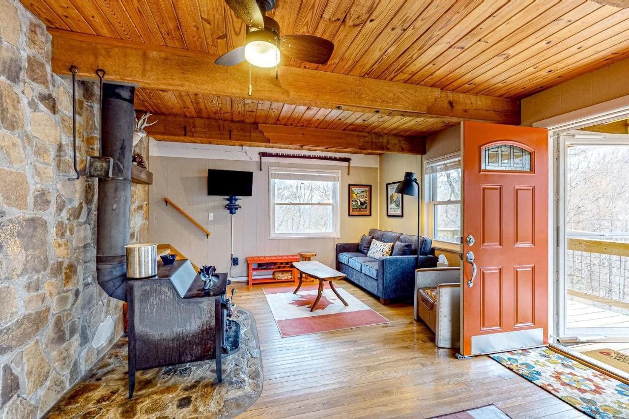 Bryson Chalet Брайсон-Сити Экстерьер фото